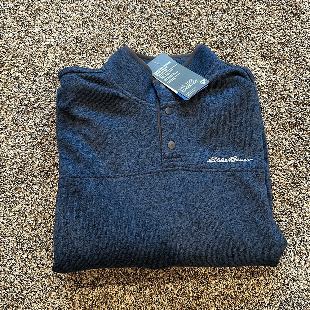 Brand new with tags men’s Eddie Bauer fleece.